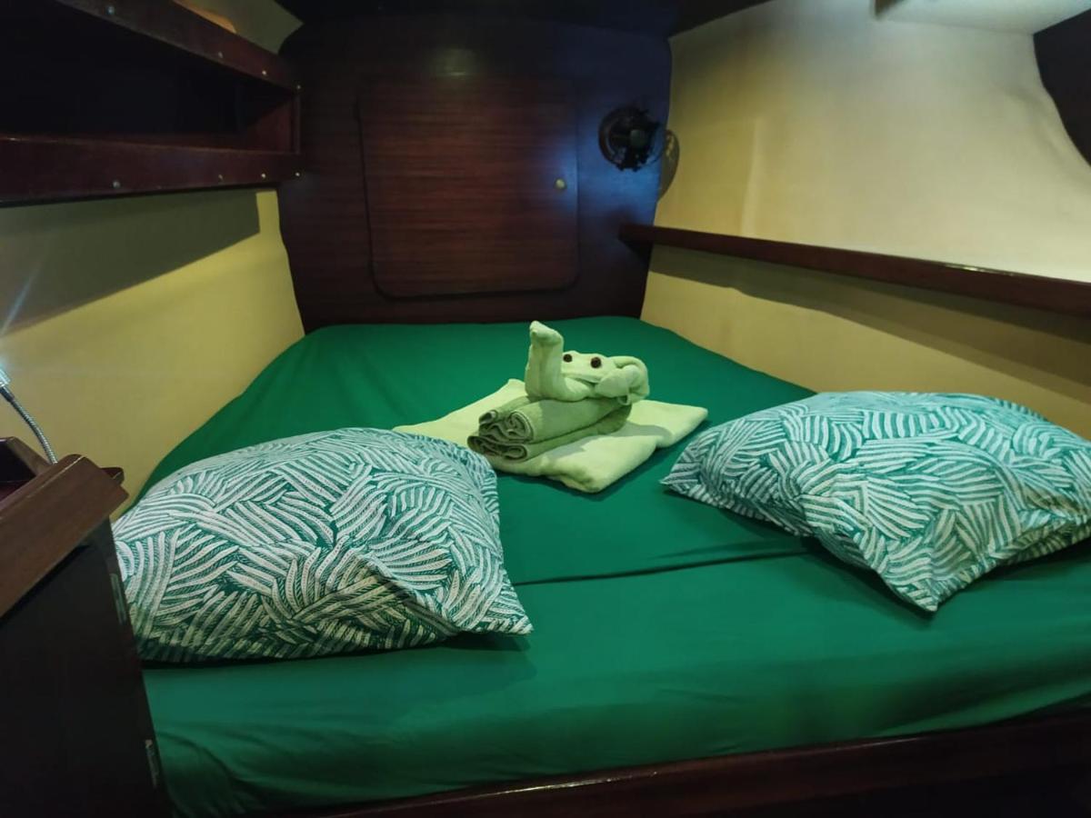 Imagine972 Martinique Bateau Hotel A Quai Le Marin 3 Cabines 3 Salles De Bains 6 Pers Maxi Buitenkant foto